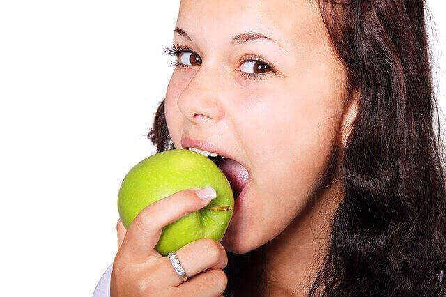 how to eat apple on keto, should i eat apple